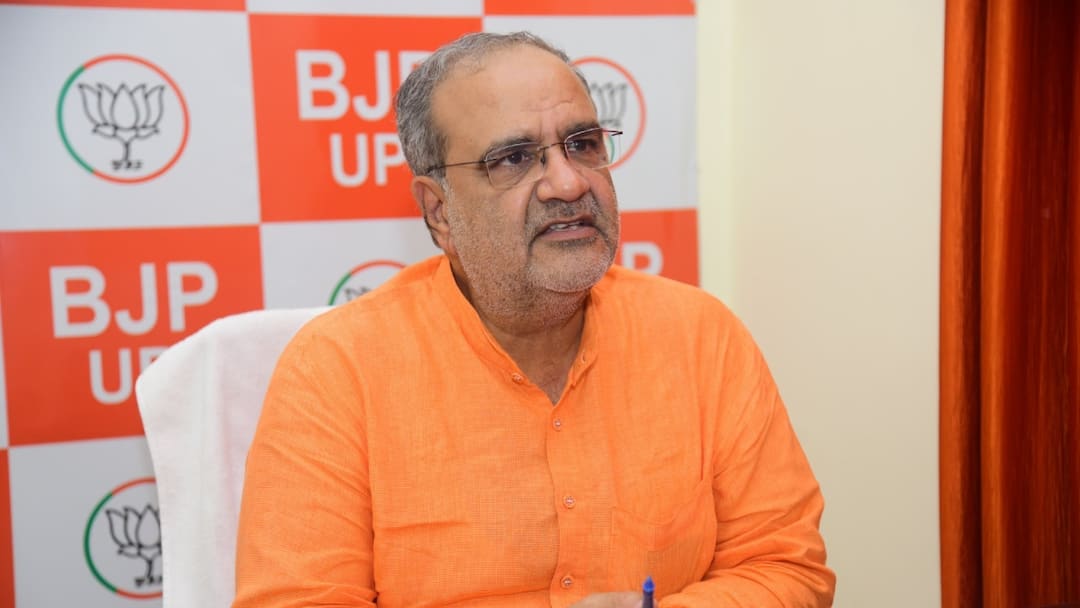 संभल: धार्मिक स्थलों पर बिजली चोरी पकड़ने जाने पर भूपेंद्र चौधरी बोले- 'कठोर कार्रवाई होगी' UP BJP State President Bhupendra Chaudhary reaction on electricity theft caught in Sambhal ann संभल: धार्मिक स्थलों पर बिजली चोरी पकड़ने जाने पर भूपेंद्र चौधरी बोले- 'कठोर कार्रवाई होगी'