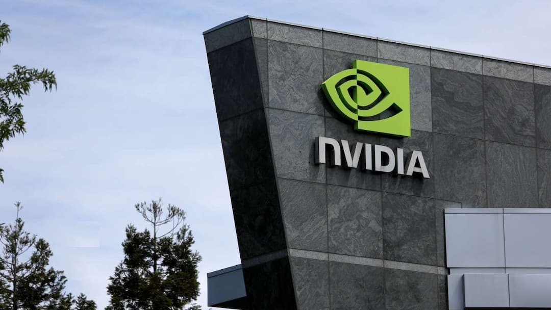 worlds biggest companies by market value now nvidia overtakes apple inc Nvidia Record: ఆపిల్‌ కంటే పెద్ద సంస్థగా ఎన్‌విడియా రికార్డ్‌ - బిగెస్ట్‌ కంపెనీల లెక్కలు మారాయ్‌