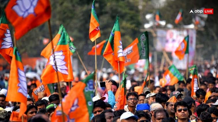 Lok Sabha Election Result 2024: मोदी से योगी तक... 80 सीटों वाले UP में BJP ने झोंका पूरा दम, फिर भी हाथ आईं 33 सीटें, जानें- कहां रही सबसे पस्त Lok Sabha Election Result 2024 BJP loss in Uttar Pradesh inspite of Narendra mod and Yogi Adityanath campaign Lok Sabha Election Result 2024: मोदी से योगी तक... 80 सीटों वाले UP में BJP ने झोंका पूरा दम, फिर भी हाथ आईं 33 सीटें, जानें- कहां रही सबसे पस्त