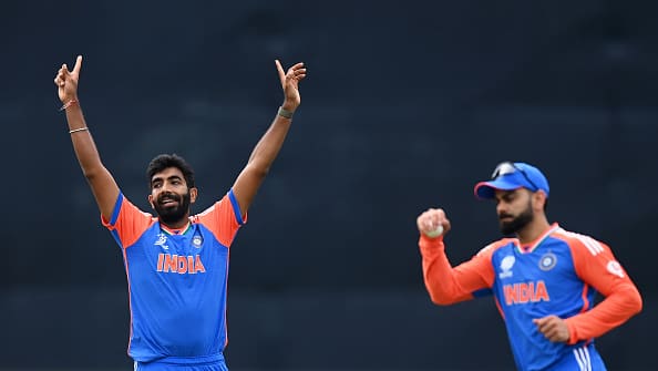 इस मेडन ओवर के साथ, जसप्रीत बुमराह ने टी20 अंतरराष्ट्रीय मैचों में टेस्ट खेलने वाले देश के खिलाड़ी द्वारा सर्वाधिक मेडन ओवर फेंकने के भुवनेश्वर कुमार के विश्व रिकॉर्ड को पीछे छोड़ दिया है। 