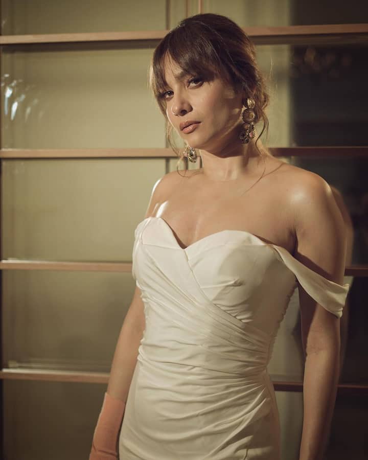 Let us know what do you think of Ankita Lokhande's latest pics