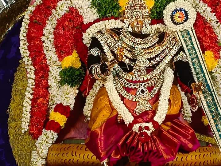 Karur Arulmiku Sri Mariamman Adorned Thiruveedi Ula vaikasi festival - TNN கரூர்: ஸ்ரீ மாரியம்மன் மேள தாளங்கள் முழங்க சிறப்பு அலங்காரத்தில் திருவீதி உலா
