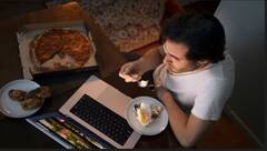 Midnight Craving: ਜੇ ਤੁਹਾਨੂੰ ਵੀ ਅੱਧੀ ਰਾਤ ਨੂੰ ਲੱਗਦੀ ਹੈ ਭੁੱਖ ਤਾਂ ਇੰਝ ਕਰੋ ਮਿੰਟਾਂ ਵਿੱਚ ਇਸਦਾ ਹੱਲ, ਜਾਣੋ ਤਰਕੀਬ