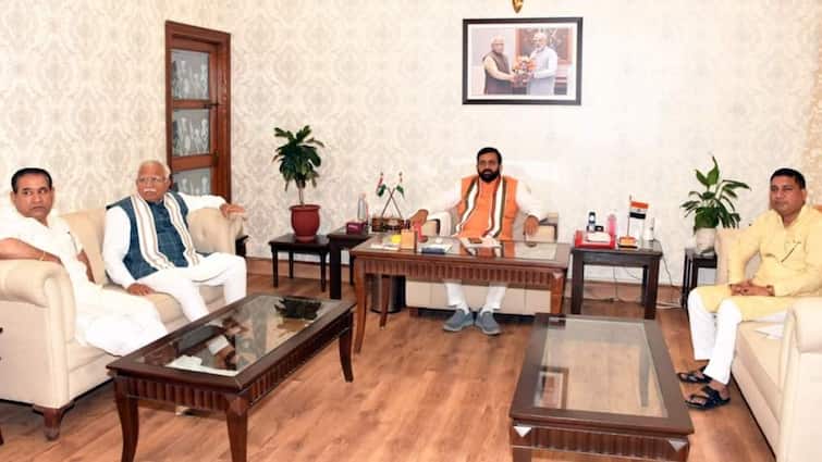 हरियाणा में सियासी हलचल, JJP के 2 विधायक CM नायब सैनी से मिले, दुष्यंत चौटाला की बढ़ेगी टेंशन?