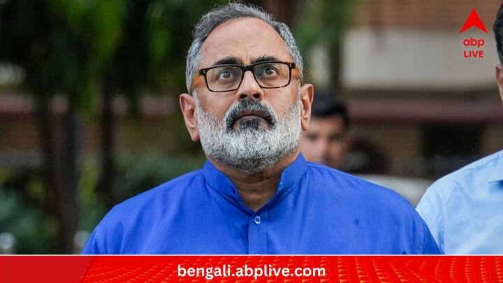 কেন্দ্রের ইলেকট্রনিক্স অ্যান্ড ইনফরমেশন টেকনোলজি মন্ত্রকের প্রতিমন্ত্রী, রাজীব চন্দ্রশেখরও হেরে গিয়েছেন এই লোকসভা ভোটে। তিরুবনন্তপুরম লোকসভা আসনে তাঁর প্রতিদ্বন্দ্বী ছিলেন কংগ্রেসের শশী তারুর। ১৬ হাজার ৭৭ ভোটে রাজীবকে হারিয়েছেন শশী।(ছবি:PTI)