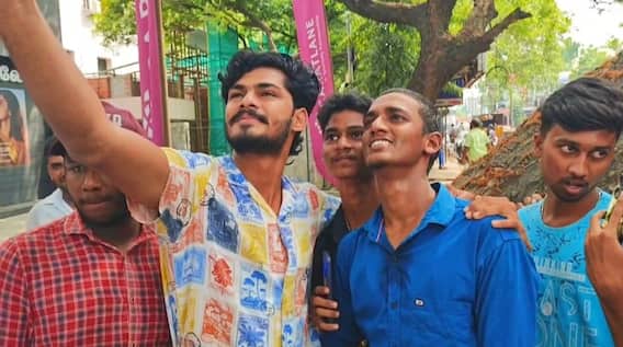TTF Vasan: கையெழுத்திட தாமதமாக வந்த டிடிஎஃப் வாசன்; அண்ணாநகர் காவல் நிலையத்தில் பரபரப்பு TTF Vasan: கையெழுத்திட தாமதமாக வந்த டிடிஎஃப் வாசன்; அண்ணாநகர் காவல் நிலையத்தில் பரபரப்பு