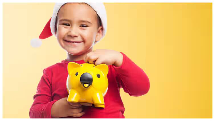 how-many-old-year-child-should-teach-for-saving-money-investment-and-pocket-money Money Saving Tips: દરેક કામની જેમ બાળકોને બચત કરતા શિખવાડો, જાણો સેવિંગ માટે કઈ ઉંમર છે બેસ્ટ