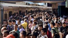 ट्रेन का टिकट गुम जाए या फट जाए तब क्या करेंगे आप? जान लीजिए​