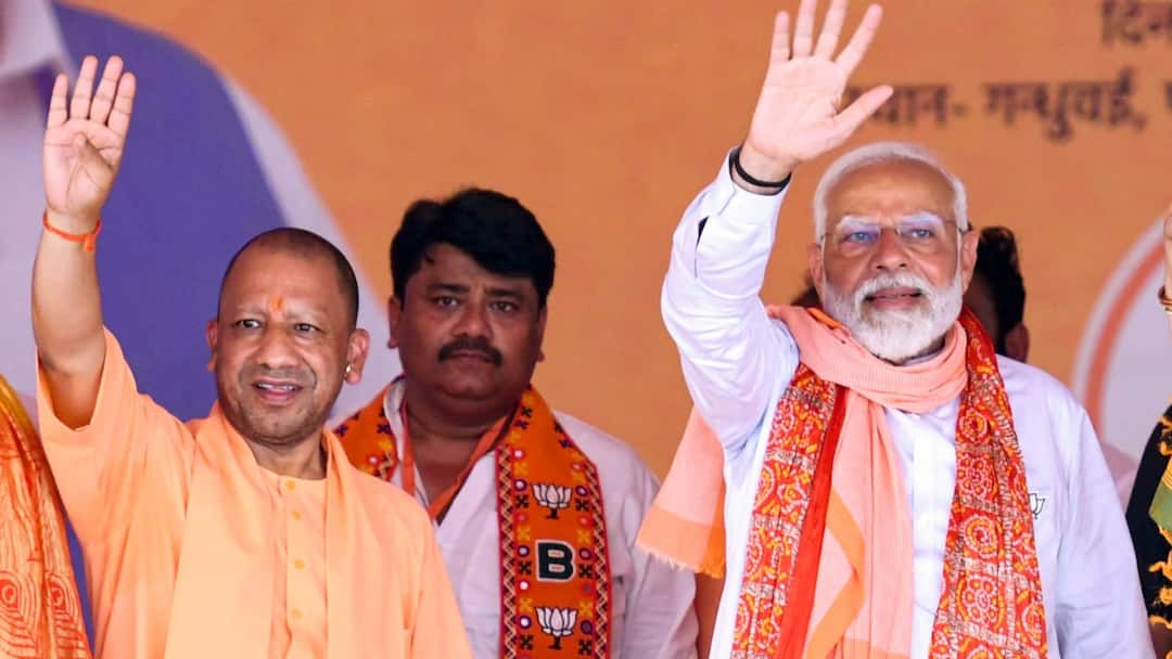 Yogi Gets Pat On The Back From Modi After NDA Meeting To Elect Lok Sabha Leader: WATCH Yogi Adityanath Gets Pat On The Back From Modi After NDA Meeting To Elect Lok Sabha Leader Video Yogi Gets Pat On The Back From Modi After NDA Meeting To Elect Lok Sabha Leader: WATCH