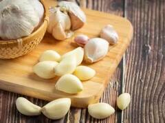 ਤੁਹਾਡੀ ਸਿਹਤ ਲਈ ਗੇਮ ਚੇਂਜਰ ਸਾਬਤ ਹੋ ਸਕਦਾ ਹੈ ਲਸਣ , ਰੋਜ਼ਾਨਾ ਇੰਨਾ ਖਾਣ ਨਾਲ ਮਿਲਦੇ ਹਨ ਹੈਰਾਨੀਜਨਕ ਫਾਇਦੇ