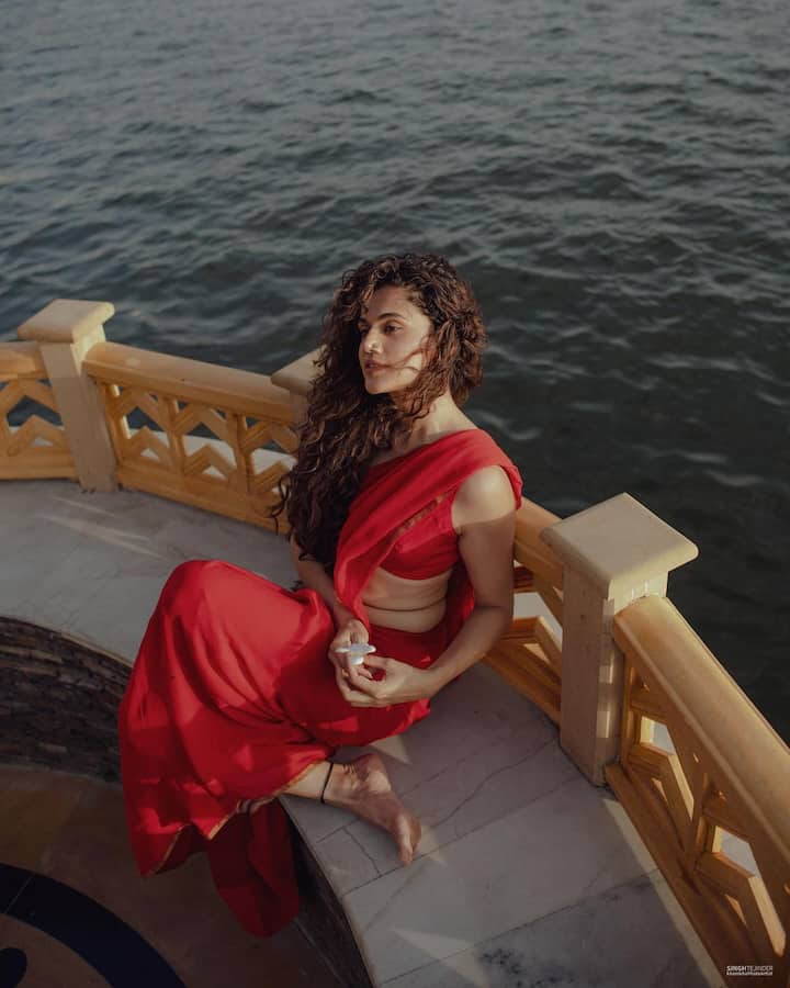 Taapsee can be seen posing as her 'Haseen Dilruba' character Rani Kashyap in the pictures.