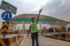 Toll Tax Rules: रिटायरमेंट के बाद भी इन जवानों को टोल टैक्स में मिलती है छूट, फास्टैग की जरूरत भी नहीं