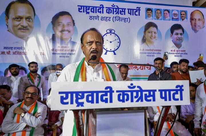 हालांकि, सूत्रों ने ये भी बताया कि अजित पवार की पार्टी ने एक से ज्यादा कैबिनेट सीट की मांग की है. (फाइल फोटो)
