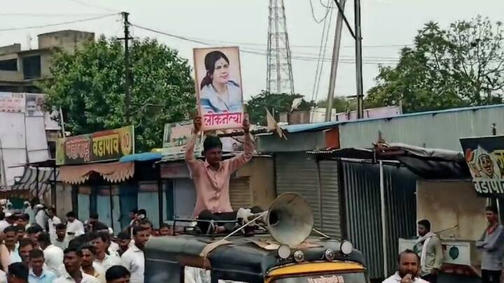मोठ्या संख्येने पाथर्डीकर मोर्चात सहभागी झाले होतेे.