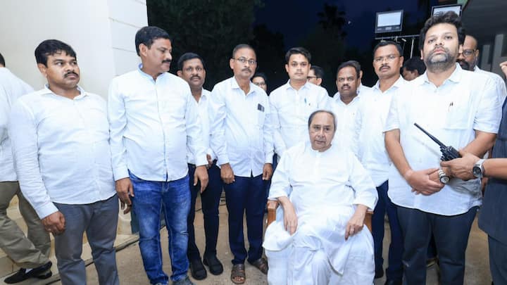 Patnaik handed over his resignation letter to Governor Raghubar Das at the Raj Bhavan on June 5. He had for the first time taken oath as the chief minister of Odisha on March 5, 2000. (Photo: Special Arrangement)