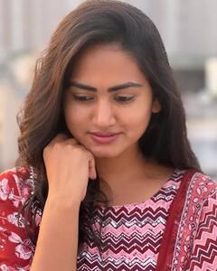 Brahmamudi Anamika Photos:  'బ్రహ్మముడి' సీరియల్ లో తప్పుల మీద తప్పులు చేస్తూ అడ్డంగా దొరికిపోయే అనామిక మేకప్ లేని లుక్ ఇదిగో!