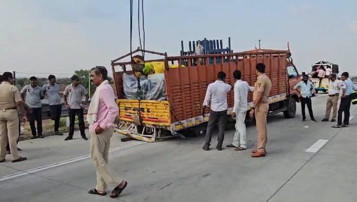 दरम्यान, समृध्दी महामार्गावर दिवसेंदिवस अपघातांची संख्या वाढत असल्याचं पाहायला मिळत आहे!