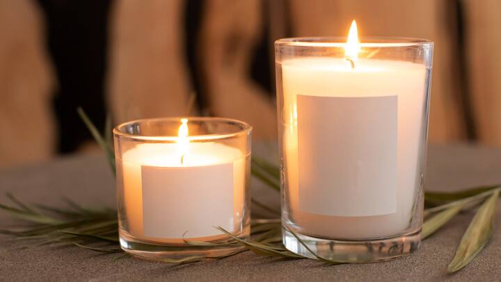 3. Bathroom Bliss: Placing scented candles in the bathroom can turn a mundane space into a serene retreat. Position candles around the bathtub or on shelves to create a spa-like atmosphere. Choose calming scents like eucalyptus or lavender to enhance the relaxing vibe. (Image Source: Canva)
