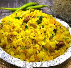 Poha: ਨਾਸ਼ਤੇ 'ਚ ਪੋਹਾ ਖਾਣ ਨਾਲ ਮਿਲਦੇ ਇਹ 5 ਫਾਇਦੇ, ਇੰਝ ਕਰੋ ਡਾਈਟ 'ਚ ਸ਼ਾਮਿਲ