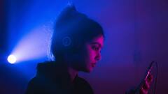 Top 7 Headphones under 2500: बढ़िया साउंड के साथ बेस्ट एक्सपीरियंस, 2500 रुपये से भी कम में मिलेंगे ये 7 बेस्ट हेडफोन्स