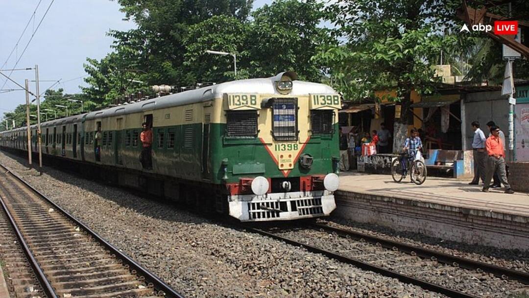 Sealdah Railway Station 80 passengers trains cancelled due to the upgrade related work including length extension of five platforms Passengers Trains Cancelled: इस स्टेशन पर 80 ट्रेनें रद्द होने से यात्री परेशान, रेलवे ने बताई ये वजह