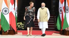 డెన్మార్క్ ప్రధానిపై ఆగంతకుడి దాడి, మోదీ తీవ్ర దిగ్భ్రాంతి - త్వరగా కోలుకోవాలని ట్వీట్