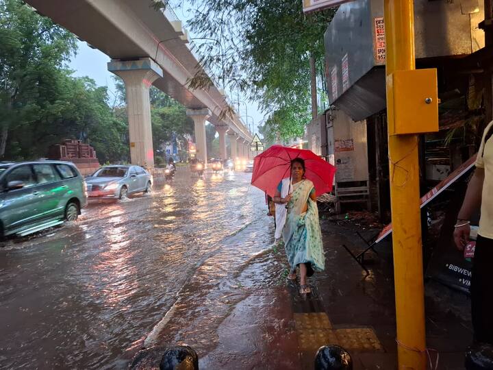 पुणे शहर आणि परिसरात आज सायंकाळी मान्सूनपूर्व पावसानं जोरदार हजेरी लावली आहे. पुणे शहरातील शिवाजीनगर, पाषाण भागात सर्वाधिक पावसाची नोंद झाली आहे.