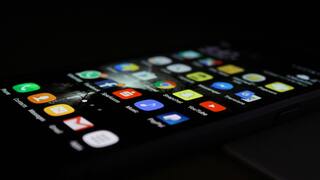 How to Use Old Phone: पुराना फोन भी खूब आएगा काम, इन 5 तरीकों से दोबारा कर सकते हैं यूज