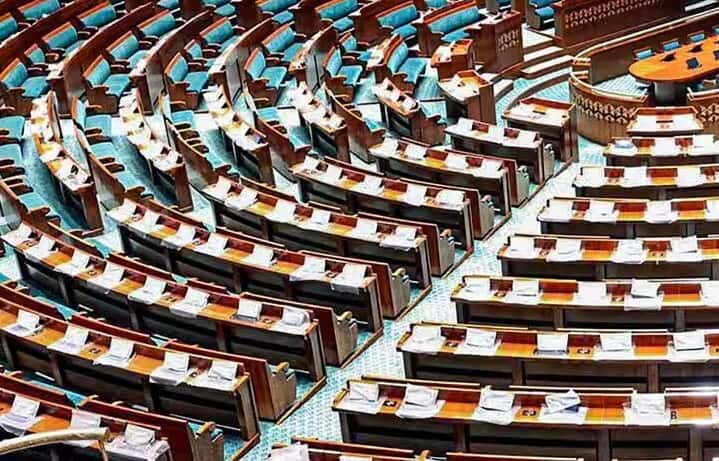 ખાસ વાત એ છે કે આ ત્રણેય સાંસદ એનડીએના છે. એડીઆરએ આ વર્ષે ચૂંટાયેલા સૌથી ધનિક સાંસદોની યાદી જાહેર કરી છે.