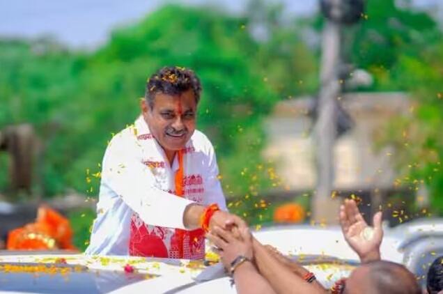 તેલંગણામાં બીજેપીના ચેવેલ્લા સંસદીય મતવિસ્તારમાંથી જીતેલા કોંડા વિશ્વેશ્વરા રેડ્ડી બીજા સૌથી અમીર સાંસદ છે. તેમની કુલ સંપત્તિ 4,568 કરોડ રૂપિયા છે.