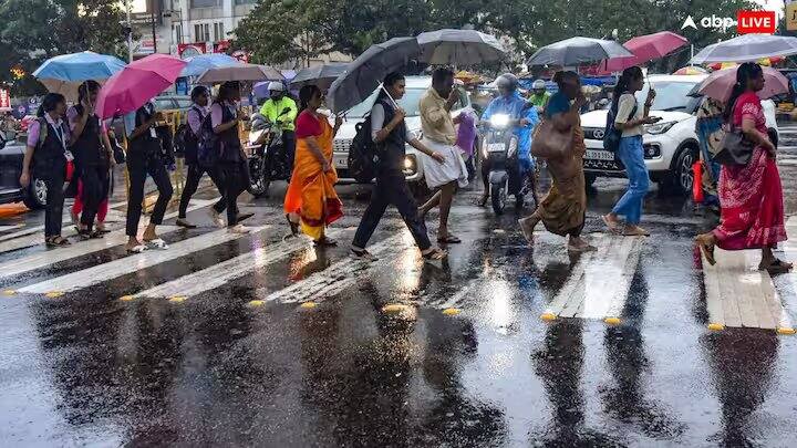 IMD અનુસાર, મધ્ય આસામ અને પડોશી વિસ્તારોમાં ચક્રવાતનું પરિભ્રમણ, બંગાળની ખાડીમાંથી આવતા મજબૂત દક્ષિણ પશ્ચિમ/દક્ષિણ પવનો સાથે, અરુણાચલ પ્રદેશ, આસામ અને મેઘાલય, નાગાલેન્ડ, મણિપુર, મિઝોરમ અને ત્રિપુરા, પશ્ચિમ બંગાળને અસર કરે તેવી શક્યતા છે. આગામી 7 દિવસો દરમિયાન અને સિક્કિમમાં ગાજવીજ, વીજળી અને તેજ પવન (30-40 kmph) સાથે હળવોથી મધ્યમ વરસાદ (Rain) લાવશે.