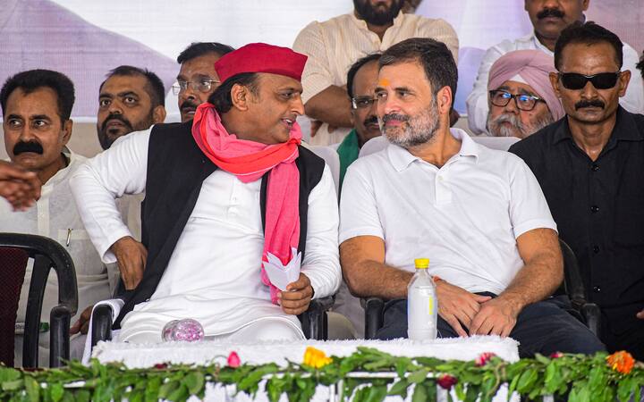 उत्तर प्रदेश में एनडीए 36 सीटों पर ही जीत दर्ज कर सकी. इस बार कांग्रेस ने यूपी में शानदार प्रदर्शन किया है, जिसका श्रेय राहुल गांधी को दिया जा रहा है, जिन्होंने अखिलेश यादव के साथ मिलकर ताबड़तोड़ रैलियां की थी.