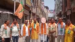 इंदौर में कांग्रेसियों का अनूठा प्रदर्शन, शिवराज सिंह को PM और शकंर लालवानी को गृहमंत्री बनाने की मांग