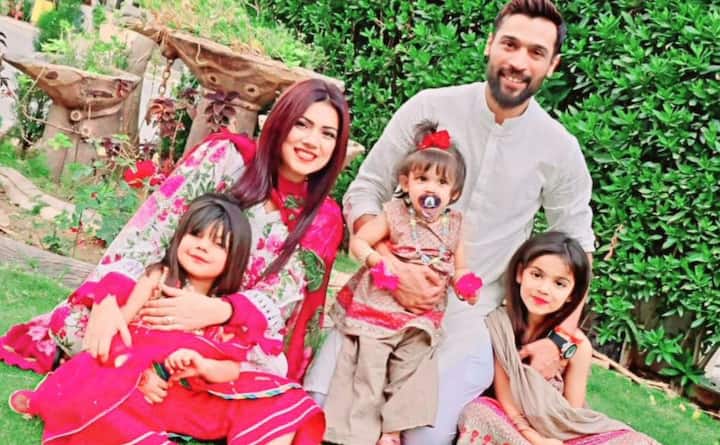 शादी के बाद पति और पिता बनने के बाद मोहम्मद आमिर की जिंदगी पूरी तरह बदल गई है. मोहम्मद आमिर तीन प्यारी बेटियों के पिता हैं.