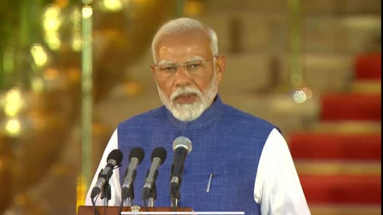 Narendra Modi Wears White Kurta Churidar With Blue Jacket For Third Swearing In As PM Modi Wears White Kurta, Churidar With Blue Jacket For Third Swearing-In As PM