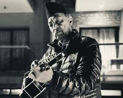 बेटे की फोटो हाथ में लिए प्रोड्यूसर के ऑफिस के बाहर बैठते थे ये दिग्गज एक्टर, जानिए फिर कैसे दिलवाया रोल