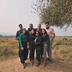 Krishna Mukunda Murari  Prerana Photos:  కాజిరంగా నేషనల్ పార్క్‌లో 'కృష్ణ ముకుంద మురారి' కృష్ణ - ఫ్యామిలీ ఫ్రెండ్స్ తో ఎంజాయ్ చేస్తోన్న ప్రేరణ!