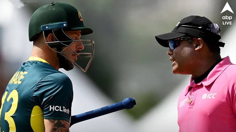 T20 World Cup Australia cricketer Mathew Wade lost cool after umpire calls a ball legal delivery during Australia vs England match T20 World Cup: কেন আচমকা রেগে গিয়ে আম্পায়ার ও ইংরেজ ক্রিকেটারদের সঙ্গে ঝামেলায় জড়ালেন অস্ট্রেলিয়ার তারকা?