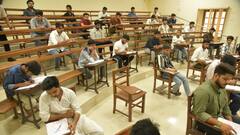 AMU की परीक्षा में मोबाइल का उपयोग कर पकड़े गए परीक्षार्थी, कई सेंट्ररों पर कार्रवाई