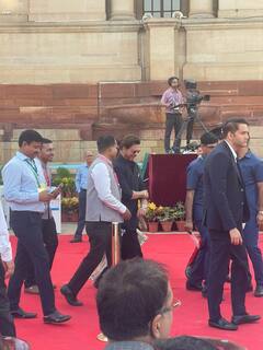 PM Modi Oath Ceremony: कंगना रनौत से लेकर शाहरुख खान तक, पीएम मोदी की शपथ सेरेमनी में पहुंचे ये दिग्गज सितारे, देखें तस्वीरें