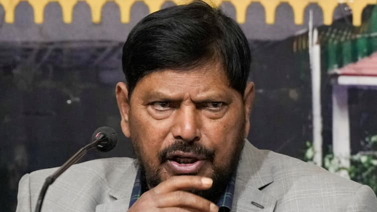 Ramdas Athawale Republican Party of India MP On PM Modi Cabinet Oath Taking Ceremony रामदास अठावले मोदी कैबिनेट में मंत्री बनेंगे या नहीं? साफ हुई तस्वीर