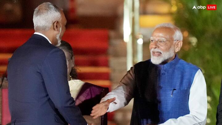 चीन समर्थक मालदीव (जिसके साथ कुछ समय पहले कूटनीतिक विवाद देखने को मिला था) के राष्ट्रपति मोहम्मद मोइज्जू भी कार्यक्रम में आए और उन्होंने नरेंद्र मोदी को बधाई दी.