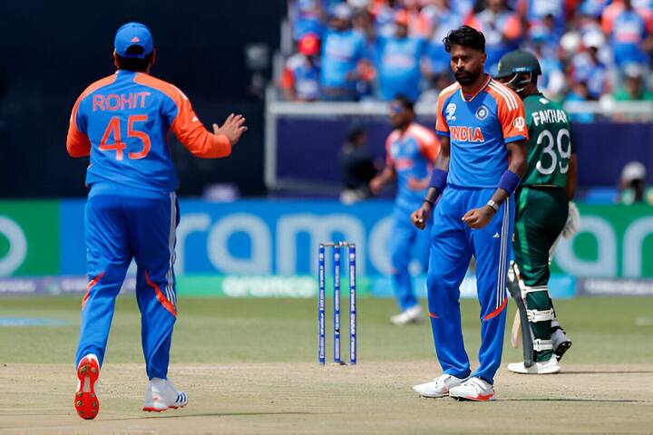 तसेच मैदानात गर्दी देखील चांगली होती. प्रेक्षकांकडून चांगला प्रतिसाद मिळाला. ही फक्त सुरुवात आहे, आपल्याला अजून बराच पल्ला गाठायचा आहे, असं रोहित शर्माने सांगितले. (Image Credit- BCCI)