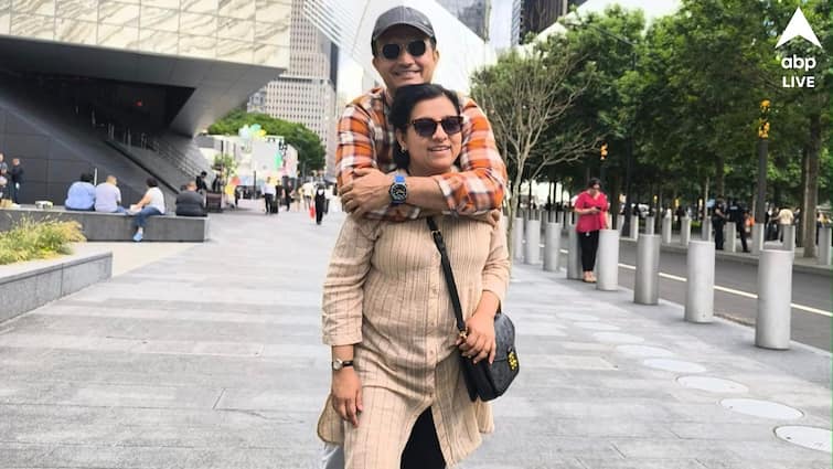 T20 World Cup Sourav Ganguly romantic photo with wife Dona breaks the internet ahead of India vs Pakistan match