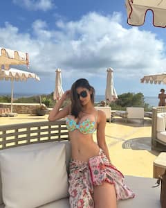 Mouni Roy Photo: બીચ લુકમાં મૌની રોયનો કિલર લુક વાયરલ