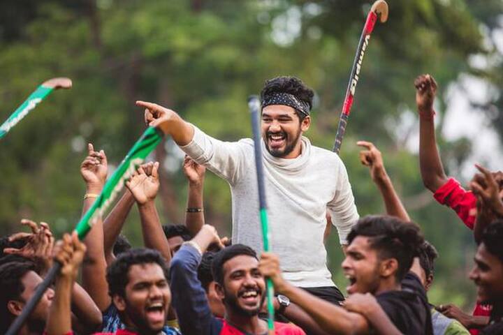 2019 ஆம் ஆண்டு ஹாக்கியை மையமாக வைத்து எடுக்கப்பட்ட நட்பே துணை. இந்த படத்தை பார்த்திபன் தேசிங்கு இயக்கி, ஹிப் ஹாப் தமிழா நடித்து இருந்தார்.