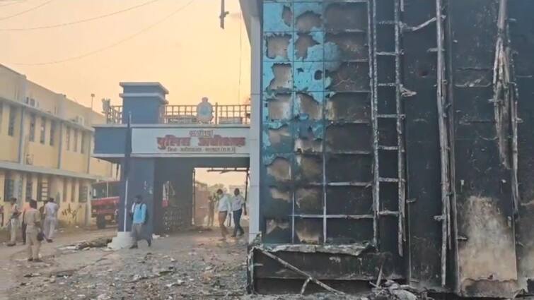 Chhattisgarh Violent protest Vehicles Building Torched As Protest By Satnami Community Chhattisgarh: Vehicles, Building Torched As Protest By Satnami Community Turns Violent