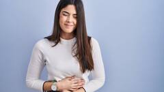 Health Tips: पेट के ऊपरी हिस्से में होने वाले दर्द को हल्के में न लें क्योंकि हो सकते हैं ये गंभीर बीमारी के संकेत