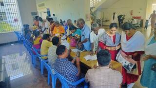 குறைதீர் கூட்டத்திற்கு கலந்து கொள்ளாமல் தவிர்த்த துறை அதிகாரிகளை எச்சரித்த மதுரை மாவட்ட ஆட்சியர்
