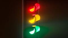 रात को इतने बजे बंद हो जाती है रेड लाइट, इसके बाद स्पीड पर रखना होता है कंट्रोल